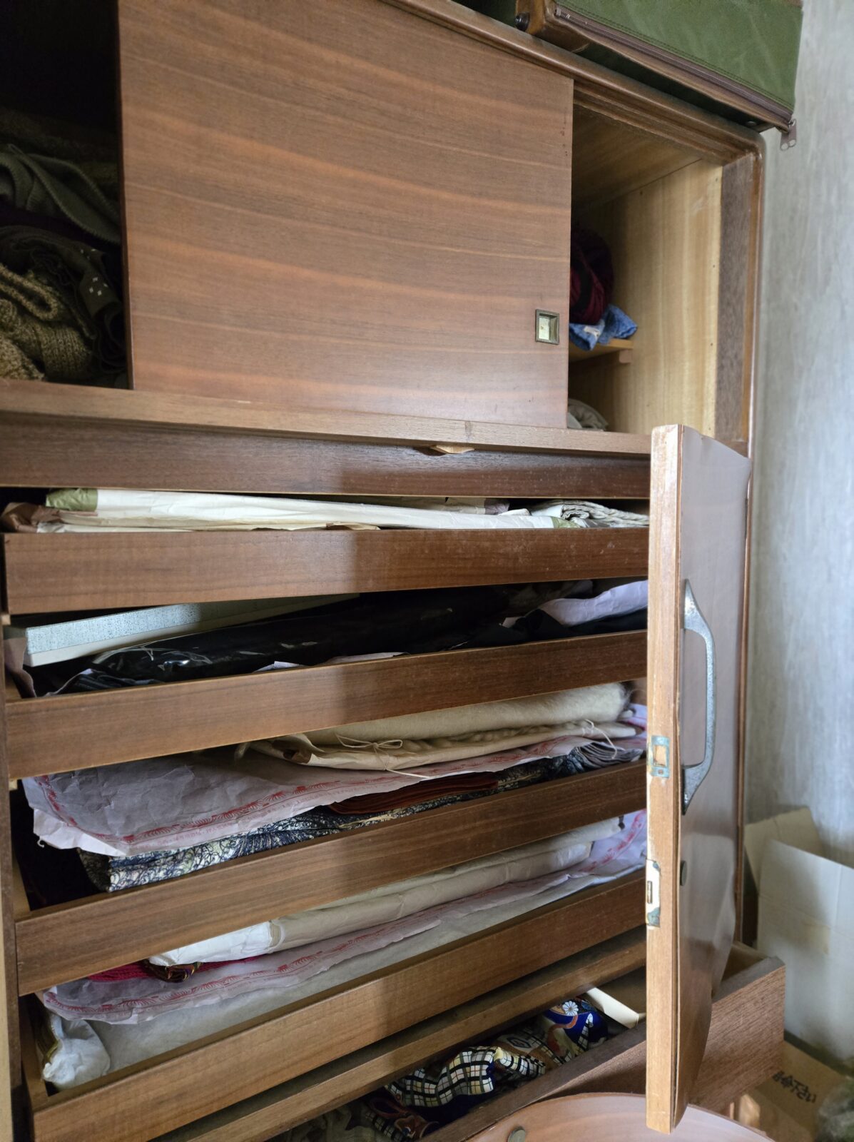 モノの『最終地点』を知る — 遺品整理の現場から学んだこと